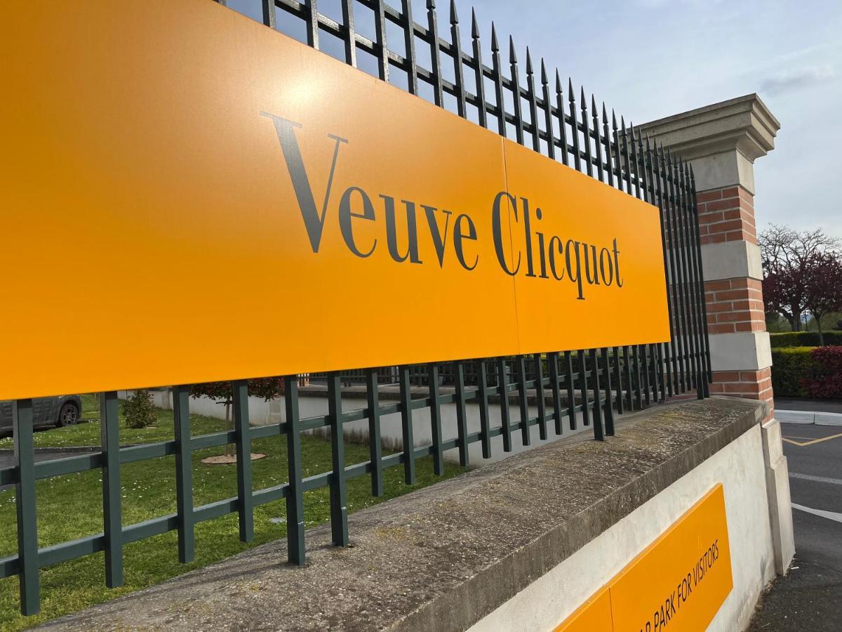 Les Rives Remoises Apartamento Reims Exterior foto