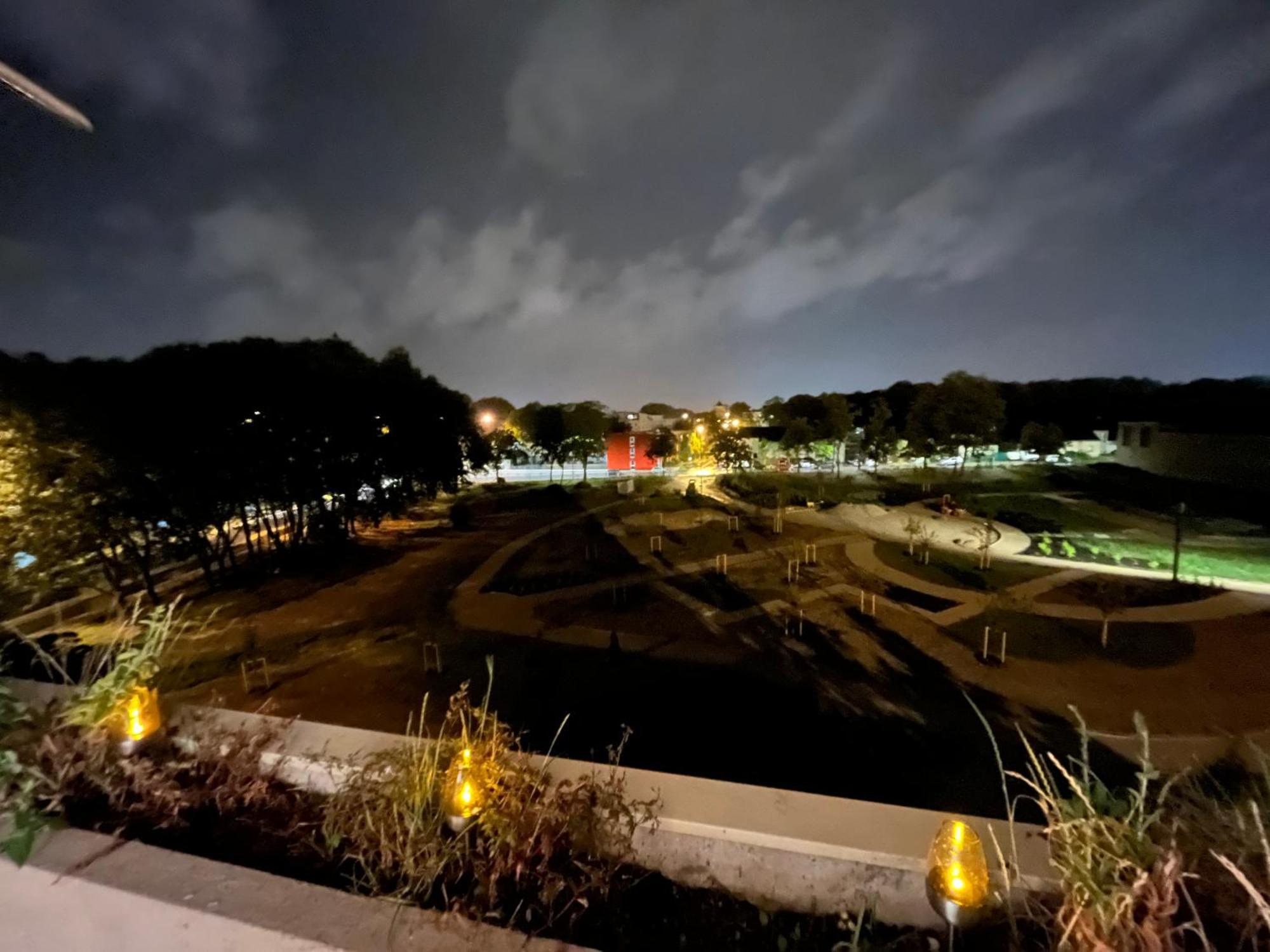Les Rives Remoises Apartamento Reims Exterior foto