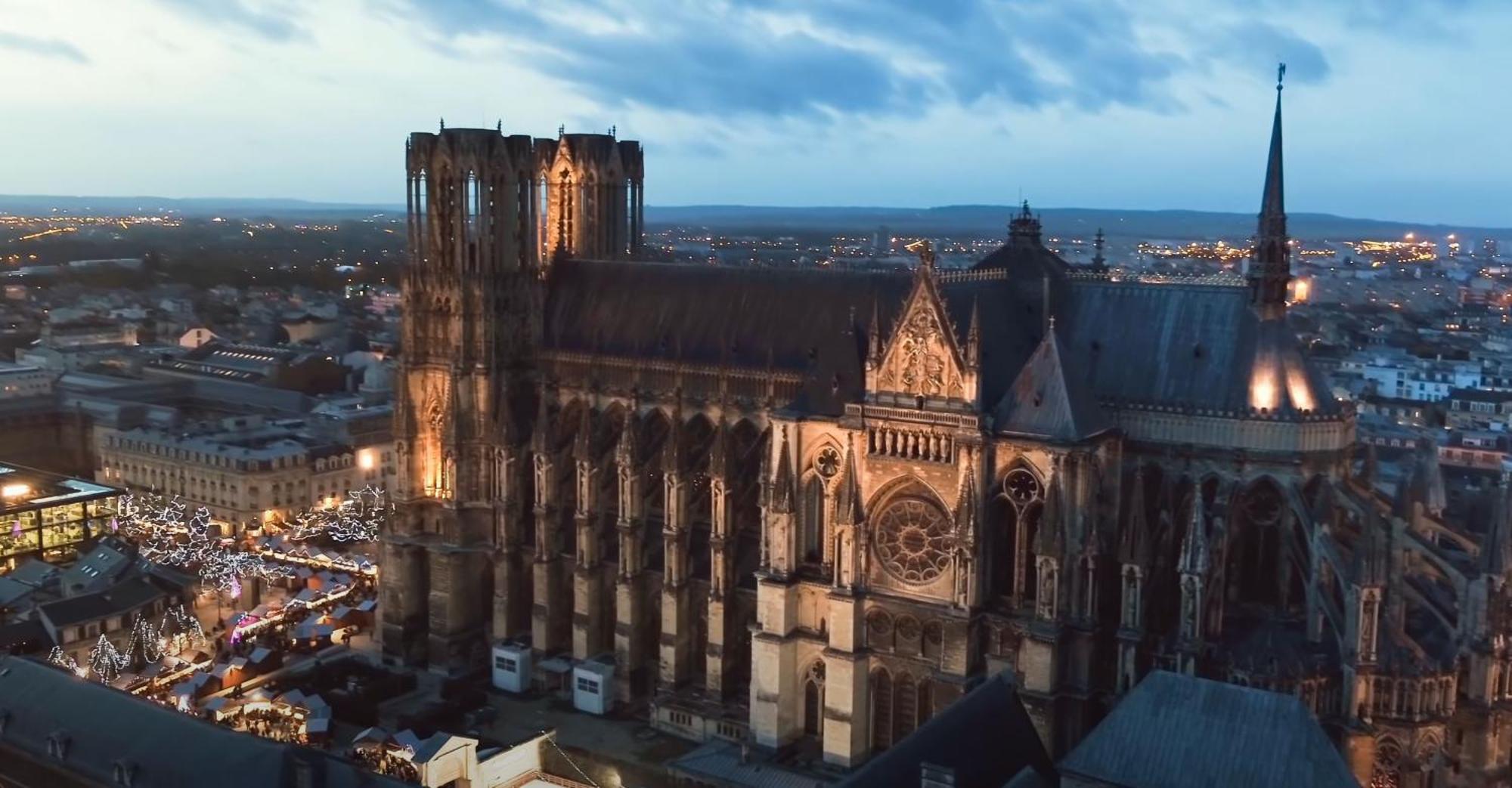 Les Rives Remoises Apartamento Reims Exterior foto