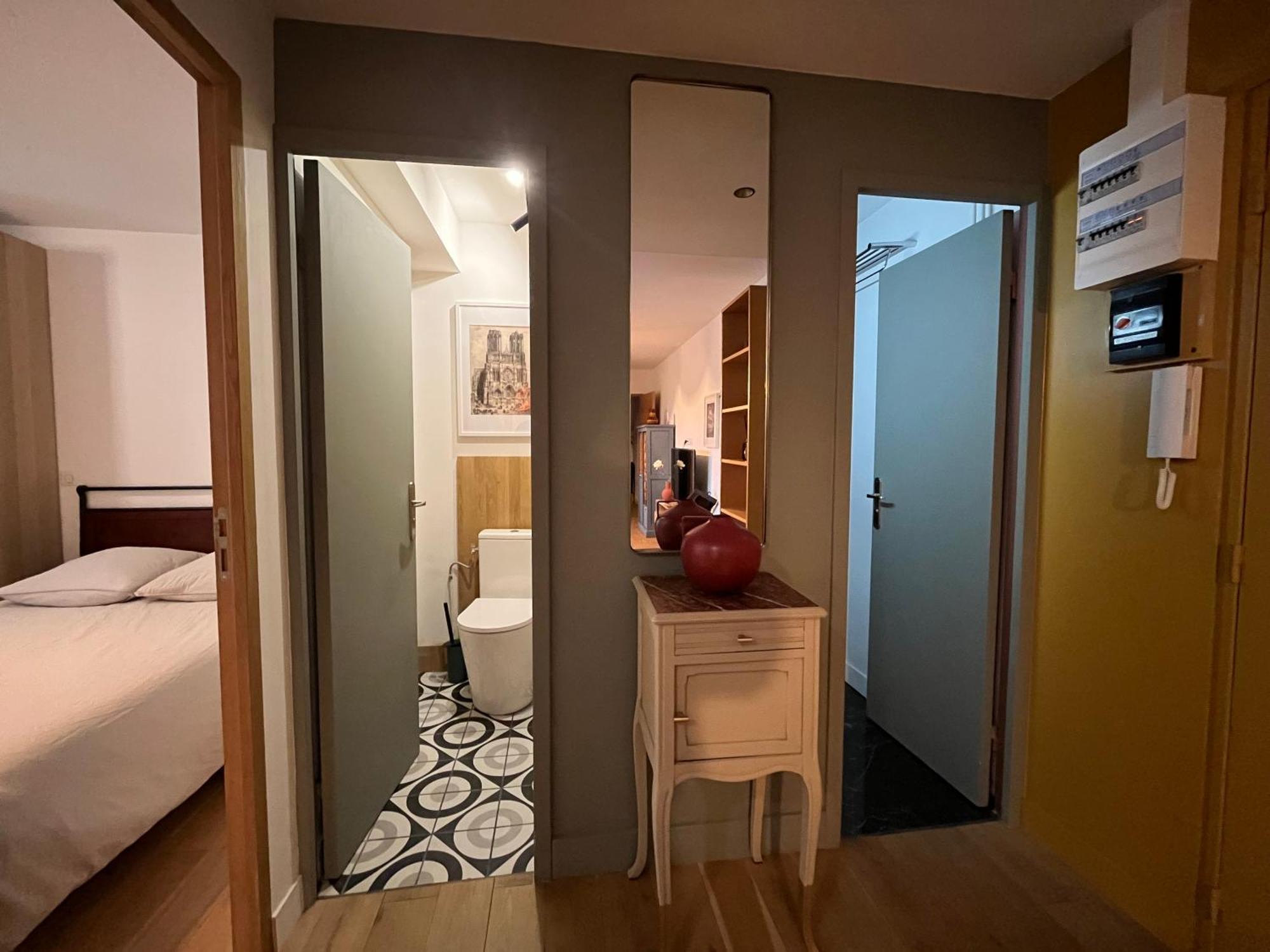 Les Rives Remoises Apartamento Reims Exterior foto
